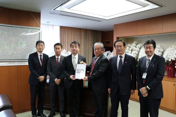 集合写真(国交省)